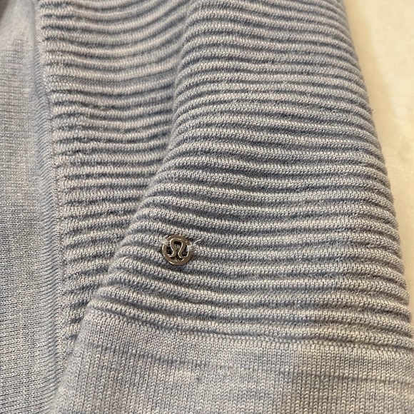 Lululemon Lotus Wrap in Heathered Starlight - Picture 5 of 8